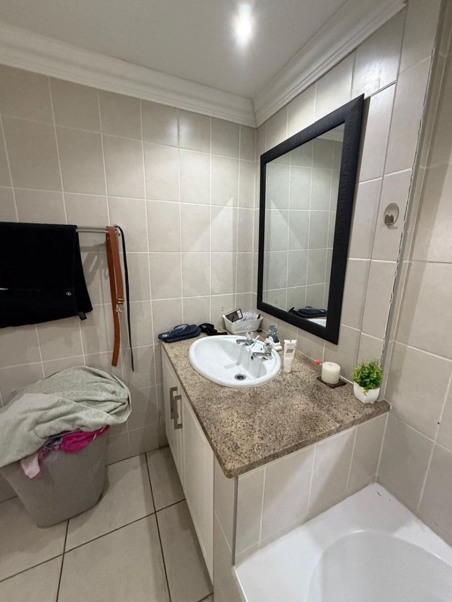 To Let 1 Bedroom Property for Rent in Melodie North West